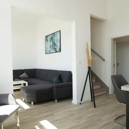 Сasa de vacaciones Woogeelisa - Ehrwürdige Dorfvilla In Strandnähe