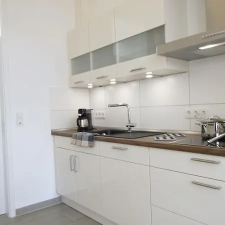 Woogeelisa - Ehrwürdige Dorfvilla In Strandnähe Ferienhaus *