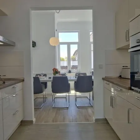 Woogeelisa - Ehrwürdige Dorfvilla In Strandnähe * Wangerooge