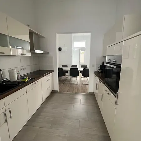 Ferienhaus Woogeelisa - Ehrwürdige Dorfvilla In Strandnähe