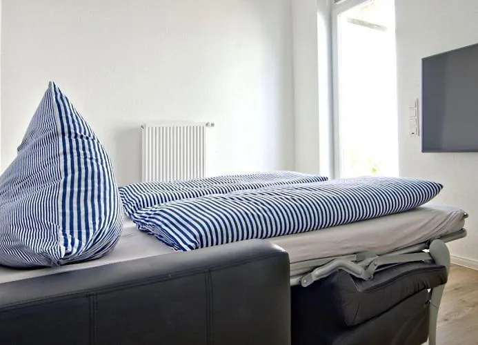 Nyaraló Woogeelisa - Ehrwuerdige Dorfvilla In Strandnaehe